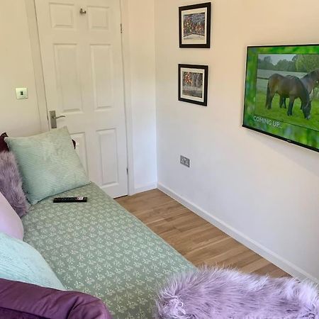 Renovated Miner'S Cottage - Family & Dog Friendly Abertillery Экстерьер фото