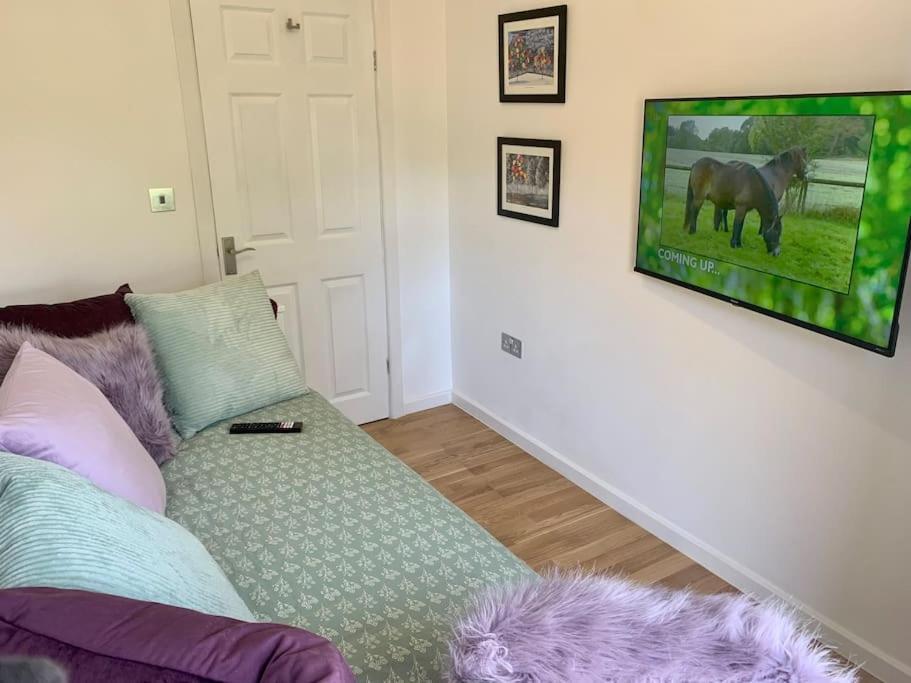 Renovated Miner'S Cottage - Family & Dog Friendly Abertillery Экстерьер фото