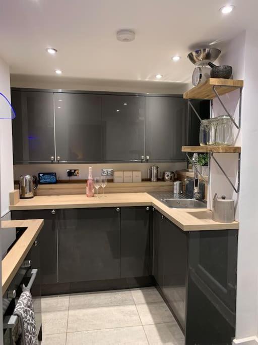 Renovated Miner'S Cottage - Family & Dog Friendly Abertillery Экстерьер фото